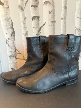 Frye Black Leather Mid-Calf Pull-On Boots